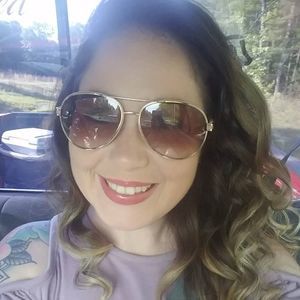 Meet your Posher, Nicky